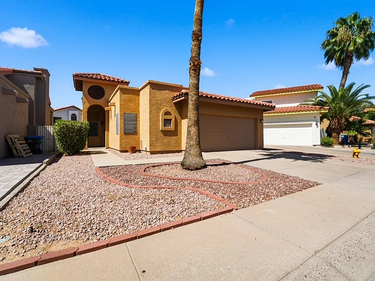 5924 E Aire Libre Ln — Photo 4