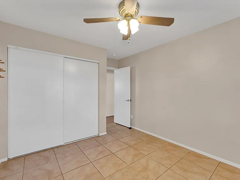 1072 Sky Rock Ct — Photo 13