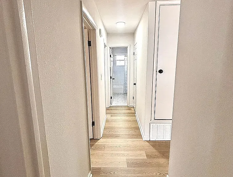 4702 S Madison Ave — Photo 5