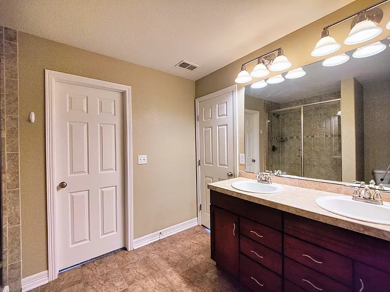 9007 Apache Plume Dr #B — Photo 12
