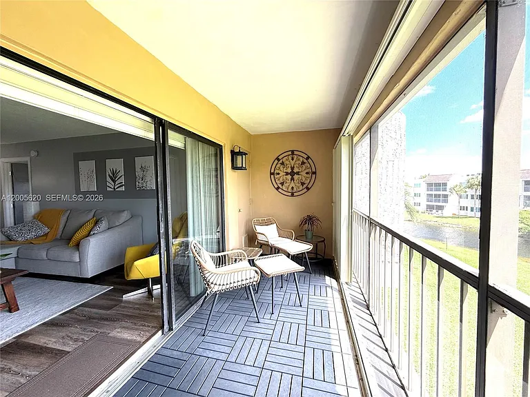 230 Lakeview Dr #307 — Photo 38