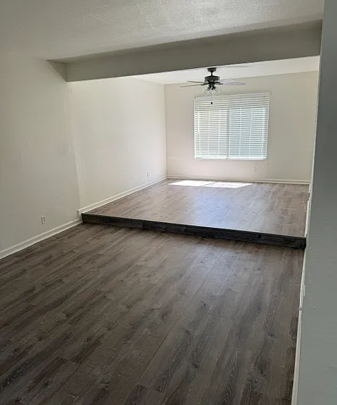 725 McKenzie Ct — Photo 3