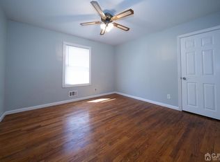 1 Mill Rd, Edison, NJ 08817