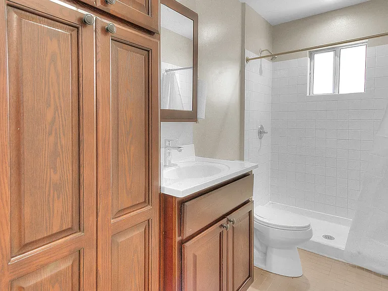 24600 Cypress St #24600A — Photo 8