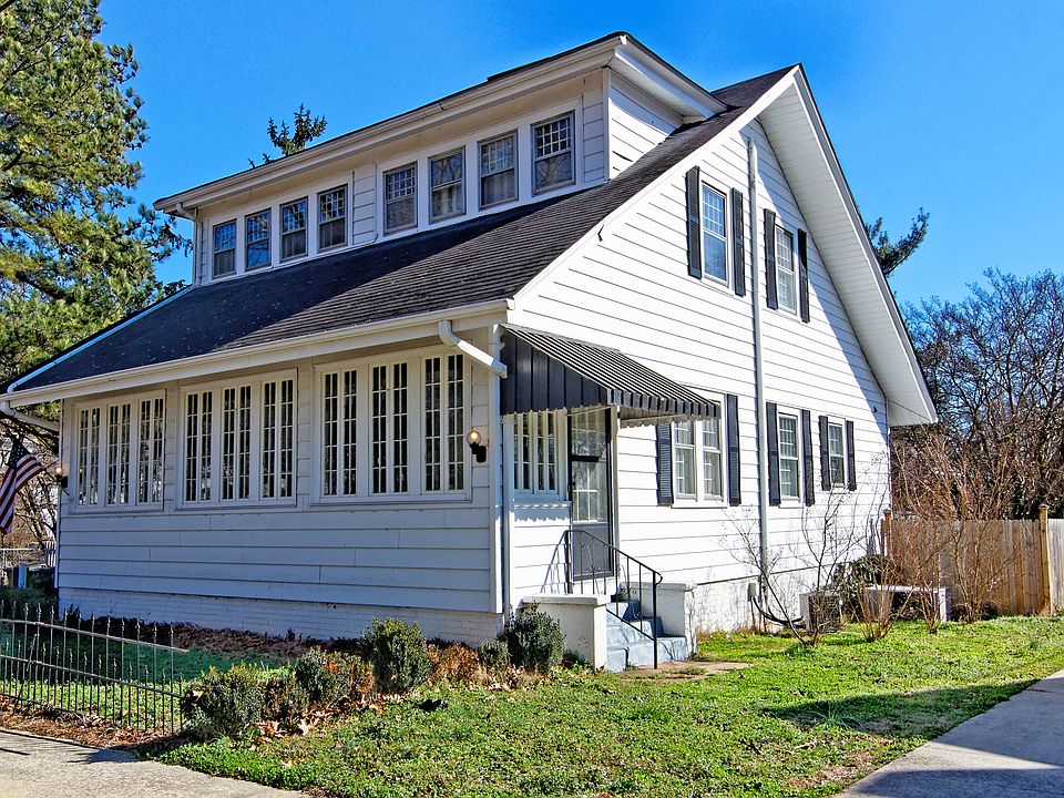 1925 Classic Bungalow