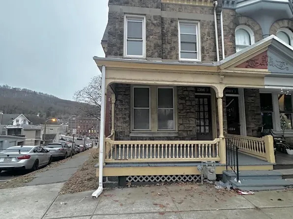 1396 Perkiomen Ave, Reading, PA 19602