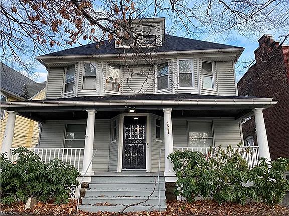 2nd image of 1555 E 118th St #1551