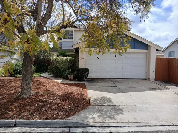 7958 Tinaja Ln, San Diego, CA 92139