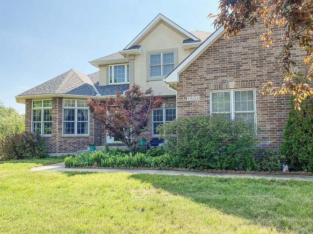 1504 Lexington Ct, Warrensburg, MO 64093 Zillow