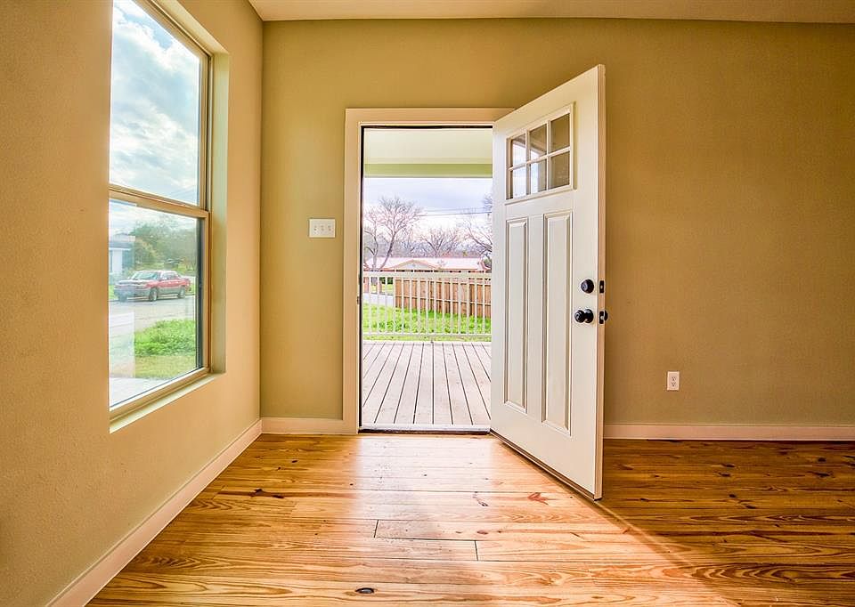 1102 Prairie Lea St, Brenham, TX 77833 Zillow