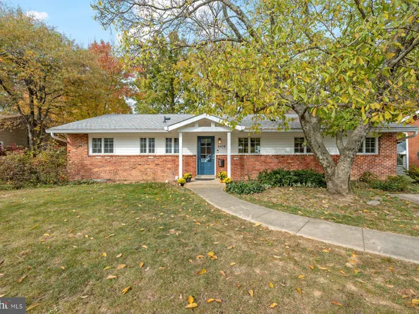 5009 White Flint Dr, Kensington, MD 20895
