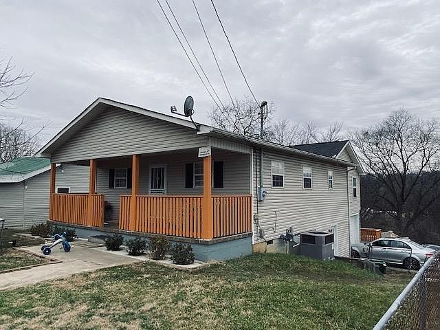 1st image of 901 Avenue A