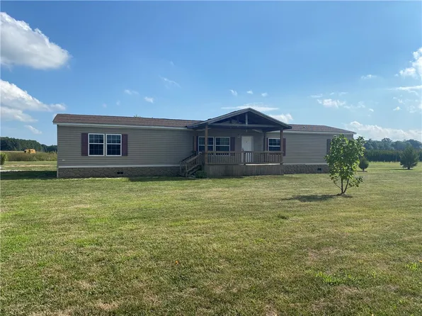1818 E 1200th Ave, Saint Peter, IL 62880