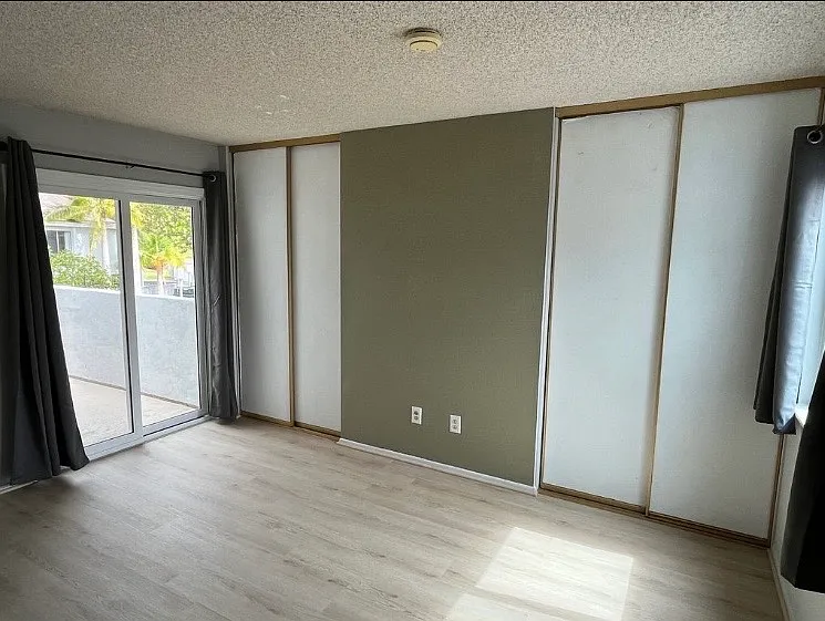 Shasta Ln, Costa Mesa — Photo 1