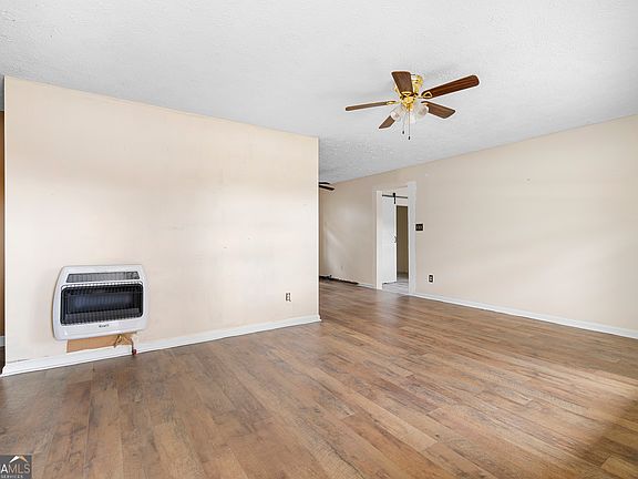 2nd image of 246 Shiloh Rd