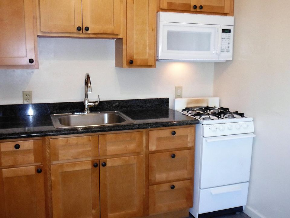 1st image of 565 S 11th St APT 3