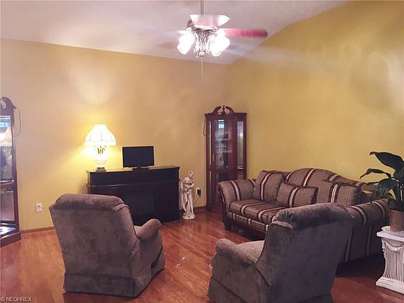 4th image of 508 Heatherwoods Dr