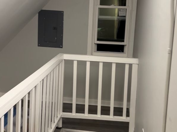 931 Farmington Ave APT 3