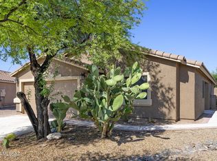 2266 W Roundwood Pl, Tucson, AZ 85745