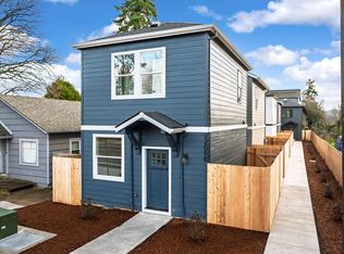12098 SE Market St, Portland, OR 97216