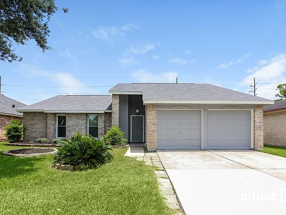2nd image of 10618 Den Oak Dr