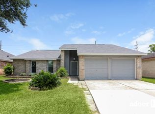 10618 Den Oak Dr, Houston, TX 77065