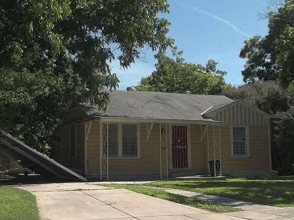 2nd image of 523 Hoover Ave