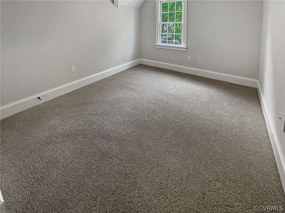 3rd image of 11001 Live Oak Dr