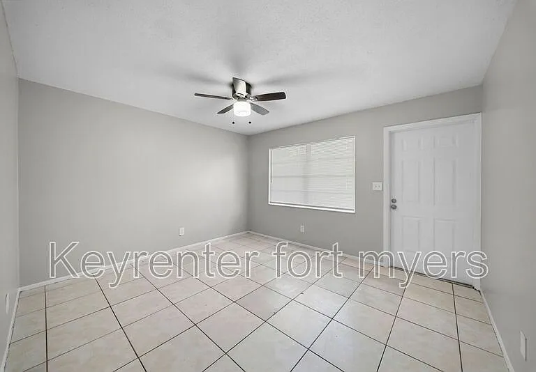464A Carolina Ave — Photo 6
