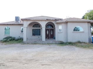 11820 Flor Del Rio St, Socorro, TX 79927
