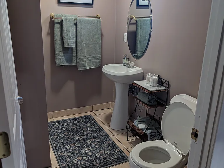 457 Willis Ave — Photo 5