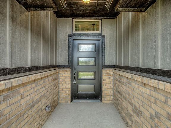 4th image of 7516 Three Woods Ln