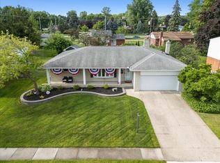 34650 Wood St, Livonia, MI 48154