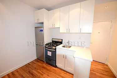 Rented by Peter Ashe