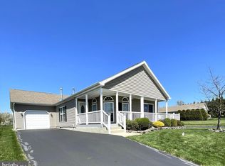 523 Magnolia Dr, Blue Bell, PA 19422