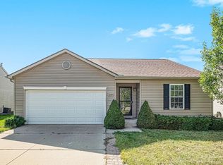 8520 Hawthorn Hl, Dexter, MI 48130