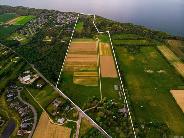 3994 Sound Avenue, Riverhead, NY 11901