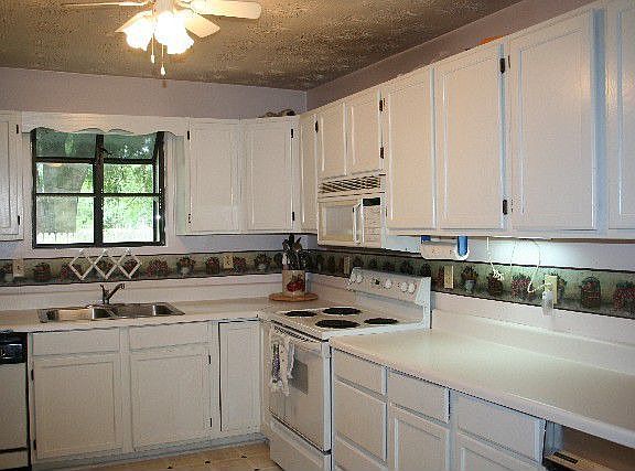Large Kitchen with expansive counter space