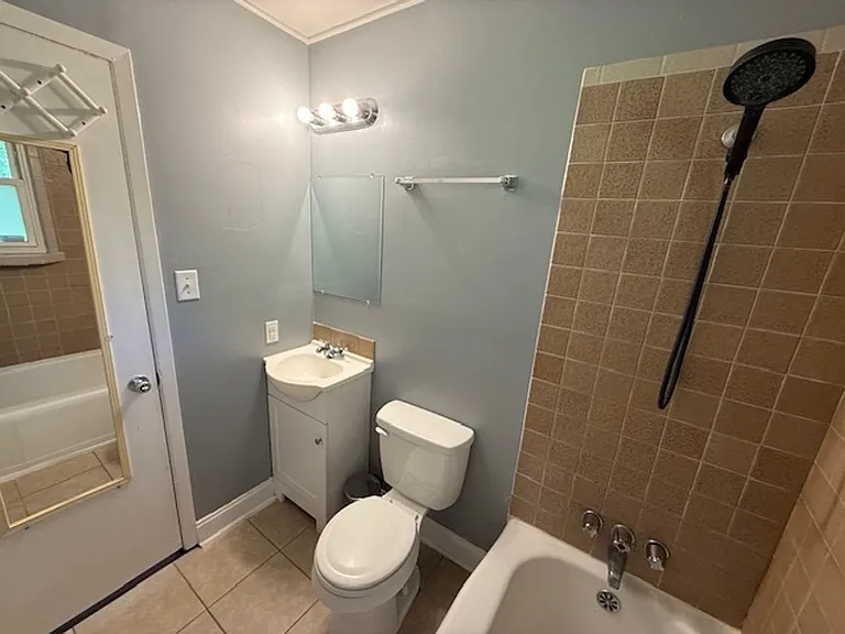 508 Henderson Dr — Photo 19