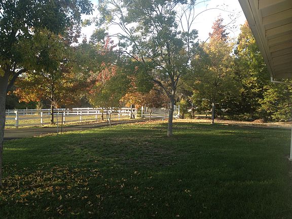 2nd image of 1630 Lovers Ln