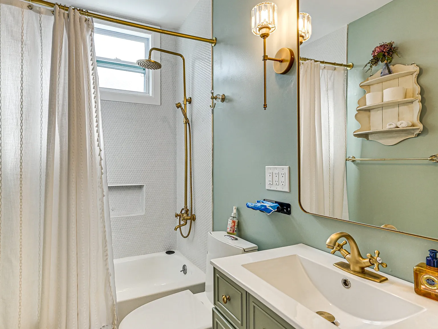 3 bed, 1441 sqft, $3,500 — Photo 3