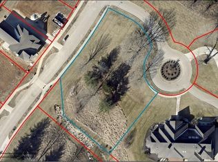 2826 E Geneva Cir, Bloomington, IN 47401