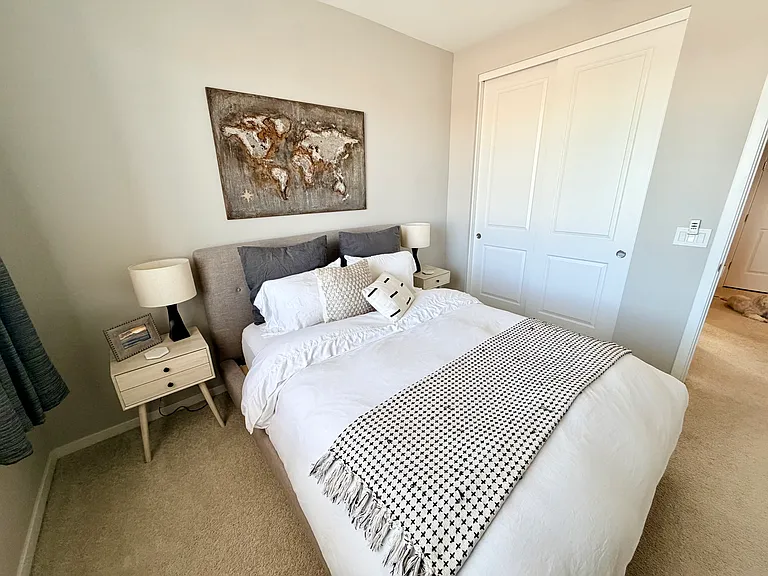 22044 N 28th Way — Photo 27