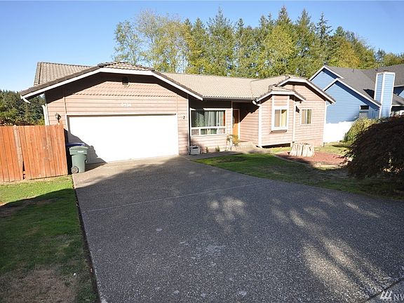2nd image of 9514 Saint Johns Pl NE