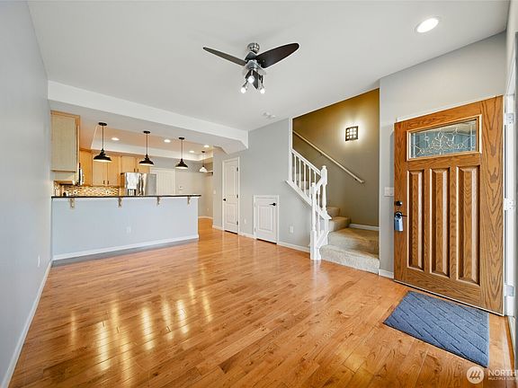 4th image of 19 Eagan Street