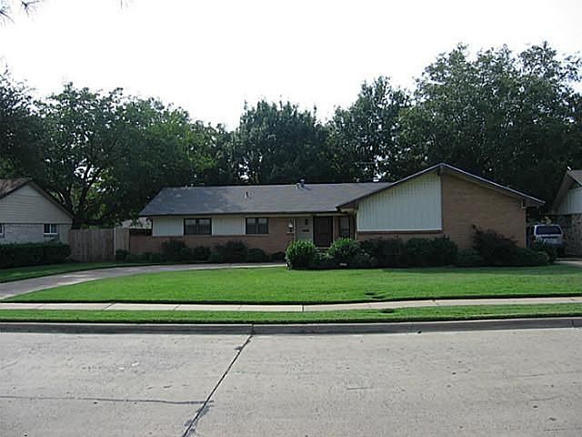 1st image of 2505 Glen Cove Dr