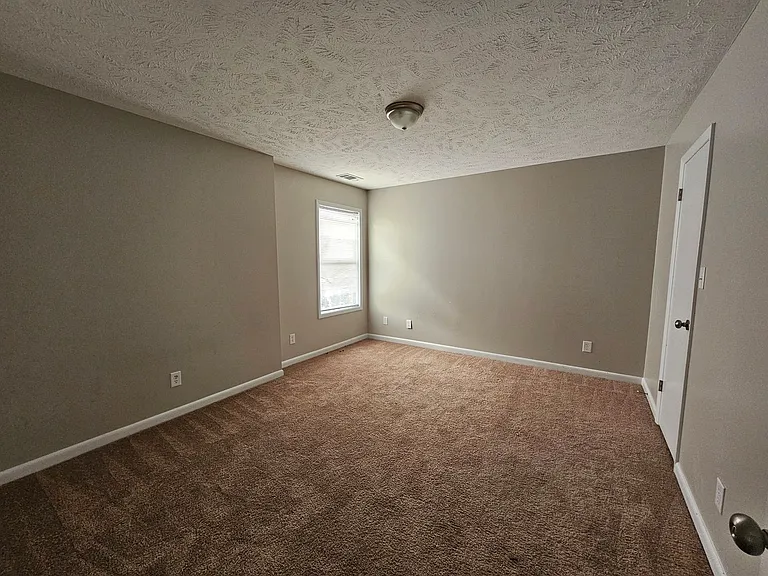 698 Bartons Landing Pl #3 — Photo 13