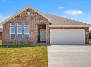 2510 Goldspur Ct, Centerton, AR 72712