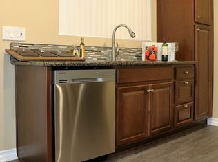 915 N Orange Grove Blvd APT 4, Pasadena, CA 91103