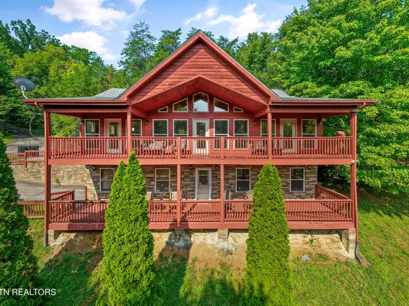 1029 Shadow Ridge Dr, Sevierville, TN 37862
